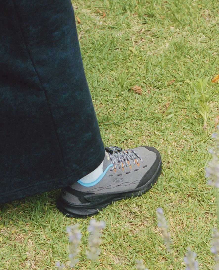 Women's Jasper Zionic emmi Sneaker - Image 9